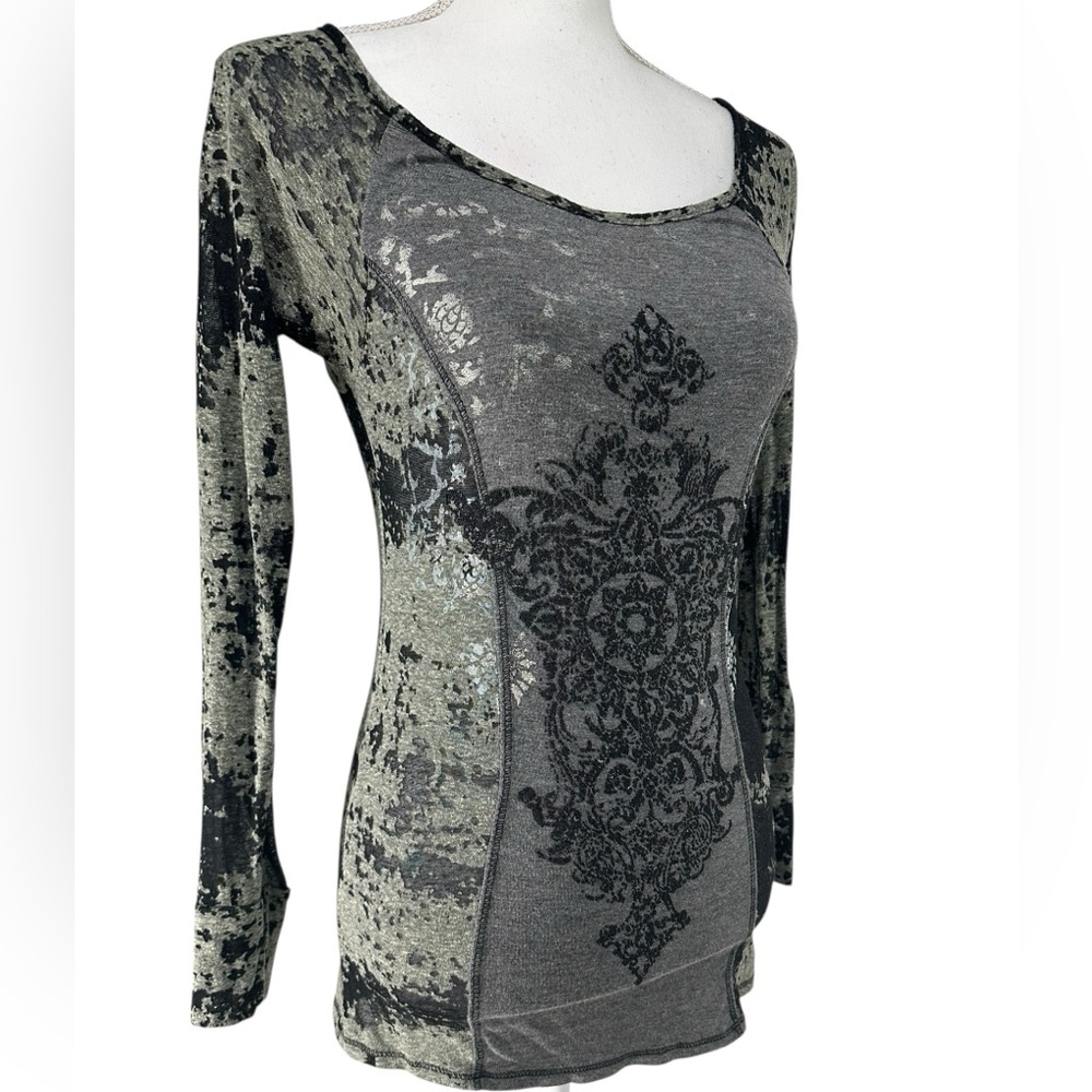 DAYTRIP / Gray Black & Green Burnout Top / Small